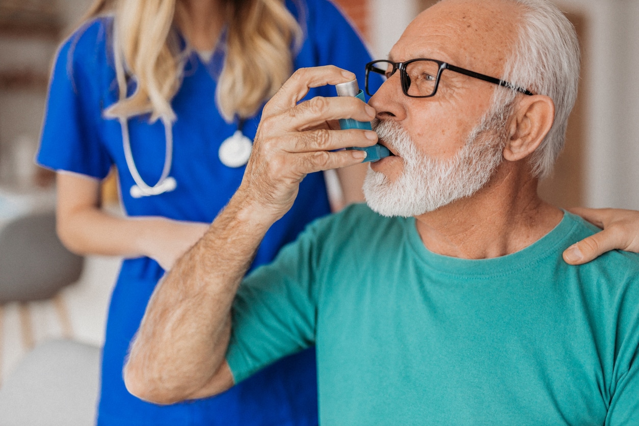 primary care patient using an inhaler during chronic obstructive pulmonary disease diagnosis and management